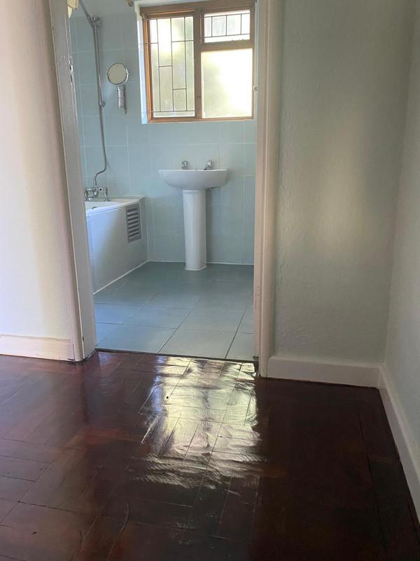 To Let 2 Bedroom Property for Rent in Kenilworth Western Cape